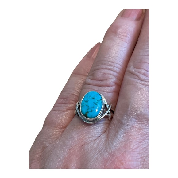 Aztec NV Turquoise Size 8. 9x13mm Bezel Set w/ side crosses in Sterling Silver. - Picture 9 of 12